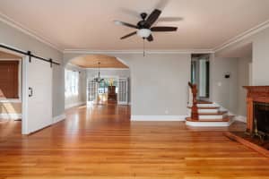 2360 WOODLAWN CIRCLE, ST PETERSBURG, FL 33704 Sold 12/03/24
