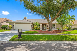 4819 LONGWATER WAY, TAMPA, FL 33615 Sold 10/25/24