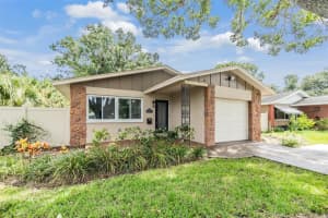 205 Se Monroe Cir N, ST PETERSBURG