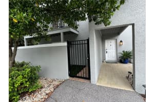 201 ARRAWANA AVENUE, TAMPA, FL 33609 Sold 10/30/24