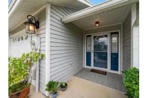 11722 CURRIE LANE, LARGO, FL 33774 Sold 10/25/24