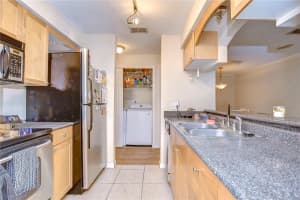 10100 SAILWINDS BOULEVARD, LARGO, FL 33773 - MLS#MFRTB8302581