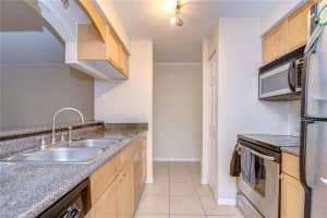 10100 SAILWINDS BOULEVARD, LARGO, FL 33773 - MLS#MFRTB8302581