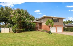 8212 FOREST CIRCLE, SEMINOLE, FL 33776 - MLS#MFRTB8302894