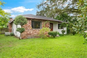 306 CAREY PLACE, LAKELAND, FL 33803 Sold 12/20/24