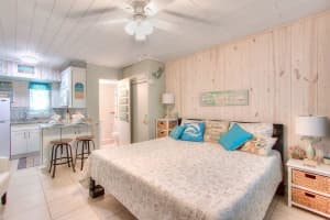 11730 GULF BOULEVARD, ST PETERSBURG, FL 33706 - MLS#MFRTB8303178