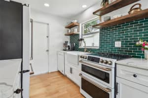 608 5TH AVENUE, LARGO, FL 33771 Sold 02/24/25