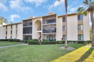 3134 LAKE PINE WAY, TARPON SPRINGS, FL 34688 Sold 02/14/25