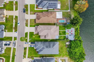 11302 SOUTHWIND LAKE DRIVE, GIBSONTON, FL 33534 - MLS#MFRTB8303410