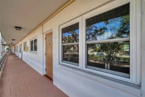 911 WASHINGTON AVENUE, LARGO, FL 33770 Sold 01/29/25