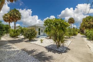 850 MANDALAY AVENUE, CLEARWATER BEACH, FL 33767 - MLS#MFRTB8303509