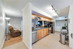 10123 SAILWINDS BOULEVARD, LARGO, FL 33773 Sold 12/19/24