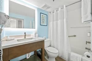 10650 GULF BOULEVARD, ST PETERSBURG, FL 33706 Sold 12/13/24