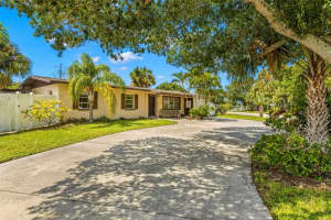 3808 CAPE VISTA DRIVE, BRADENTON, FL 34209 Sold 10/25/24