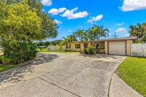 3808 CAPE VISTA DRIVE, BRADENTON, FL 34209 Sold 10/25/24