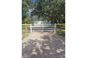 16201 ROYALTON LN, SPRING HILL, FL 34610 Sold 03/21/25