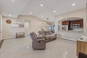 819 SETTLERS ROAD, TAMPA, FL 33613 Sold 11/15/24