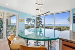 1814 MARINER DRIVE, TARPON SPRINGS, FL 34689 Sold 06/04/25