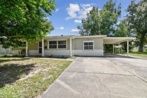 1020 COUNTRY CLUB WAY, SAINT PETERSBURG, FL 33705 Sold 12/30/24