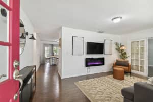 1020 COUNTRY CLUB WAY, SAINT PETERSBURG, FL 33705 Sold 12/30/24