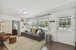 1020 COUNTRY CLUB WAY, SAINT PETERSBURG, FL 33705 Sold 12/30/24
