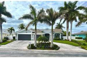 2829 SKIMMER POINT DRIVE, GULFPORT, FL 33707 Sold 03/27/25