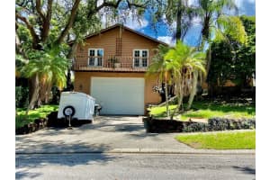 17 PINEWOOD CIRCLE, SAFETY HARBOR, FL 34695 Sold 11/01/24