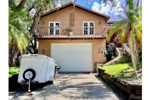 17 PINEWOOD CIRCLE, SAFETY HARBOR, FL 34695 Sold 11/01/24