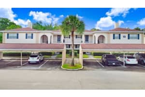 10359 CARROLLWOOD LANE, TAMPA, FL 33618 Sold 01/24/25