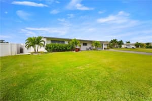 1085 37TH AVENUE, SAINT PETERSBURG, FL 33704 Sold 11/12/24