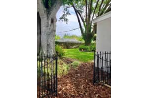 3907 BAY VISTA AVENUE, TAMPA, FL 33611 Sold 03/10/25