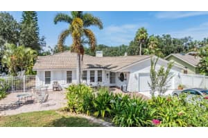 8002 LAKE DRIVE, PALMETTO, FL 34221 Sold 05/19/25