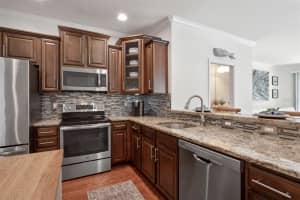 270 HARBOR DRIVE, PALM HARBOR, FL 34683 Sold 01/07/25