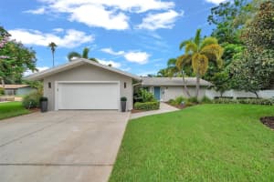 955 SERPENTINE DRIVE, SAINT PETERSBURG, FL 33705 Sold 11/09/24