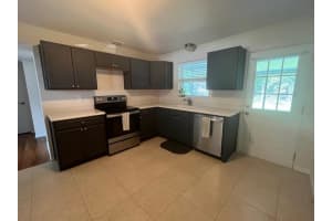 1546 DAYTONA AVENUE, DAYTONA BEACH, FL 32117 Sold 11/04/24