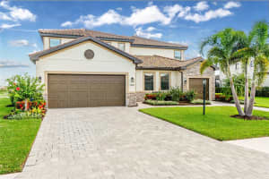 15627 WHITE LINEN DRIVE, BRADENTON, FL 34211 Sold 01/06/25