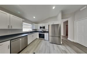 11104 LAUREL BROOK COURT, RIVERVIEW, FL 33569 Sold 11/26/24