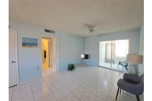2001 GREENBRIAR BOULEVARD, CLEARWATER, FL 33763 Sold 04/23/25