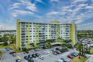 4400 HILLCREST DRIVE, HOLLYWOOD, FL 33021 Sold 11/15/24