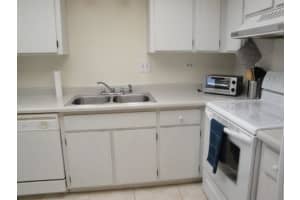500 TREASURE ISLAND CAUSEWAY, TREASURE ISLAND, FL 33706 - MLS#MFRTB8305559