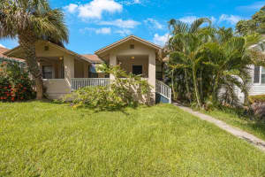 927 19TH AVENUE, SAINT PETERSBURG, FL 33705 Sold 05/09/25
