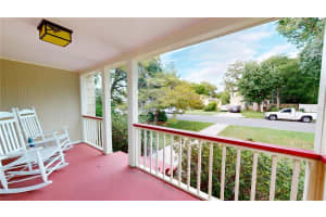 1046 YALE STREET, SAINT PETERSBURG, FL 33713 Sold 11/15/24
