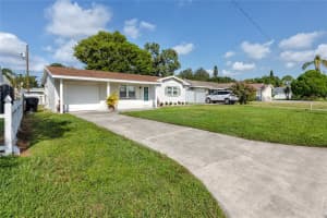 8454 7TH STREET, ST PETERSBURG, FL 33702 Sold 01/07/25