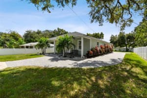 1114 7TH AVENUE, BRADENTON, FL 34208 Sold 02/20/25