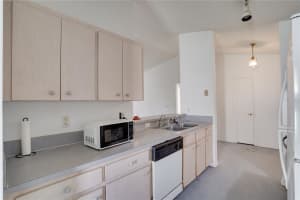 412 SUGAR CREEK DRIVE, PLANT CITY, FL 33563 Sold 11/22/24