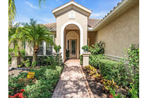 7656 PORTSTEWART DRIVE, LAKEWOOD RANCH, FL 34202 Sold 04/09/25