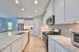 5808 SILVER SUN DRIVE, APOLLO BEACH, FL 33572 Sold 11/05/24