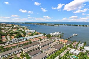 619 WINDWARD CIRCLE, BOYNTON BEACH, FL 33435 Sold 07/31/25