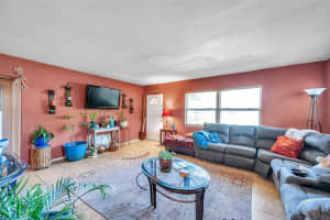 5614 17TH AVENUE, GULFPORT, FL 33707 Sold 03/22/25