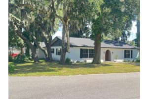 701 S Oakwood Ave, BRANDON